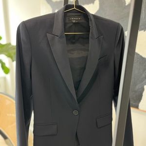 Theory Suit Set in Navy